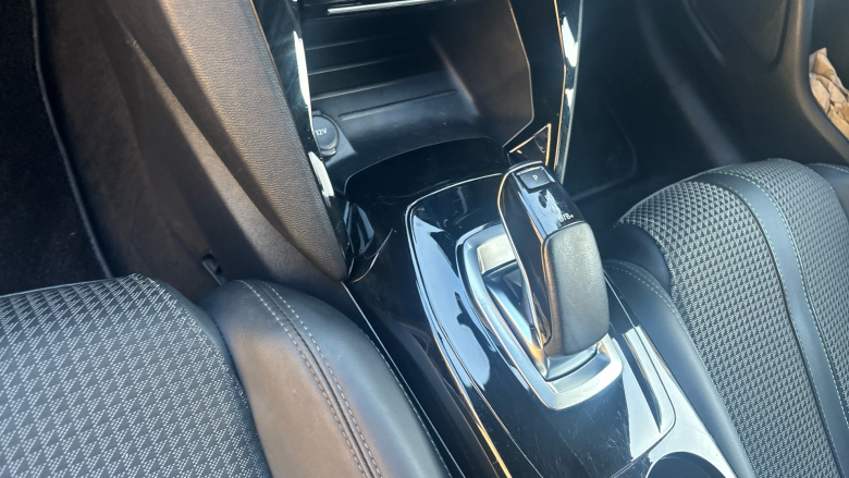 Peugeot 208 100kW GT 50kWh 5dr Auto Electric Hatchback